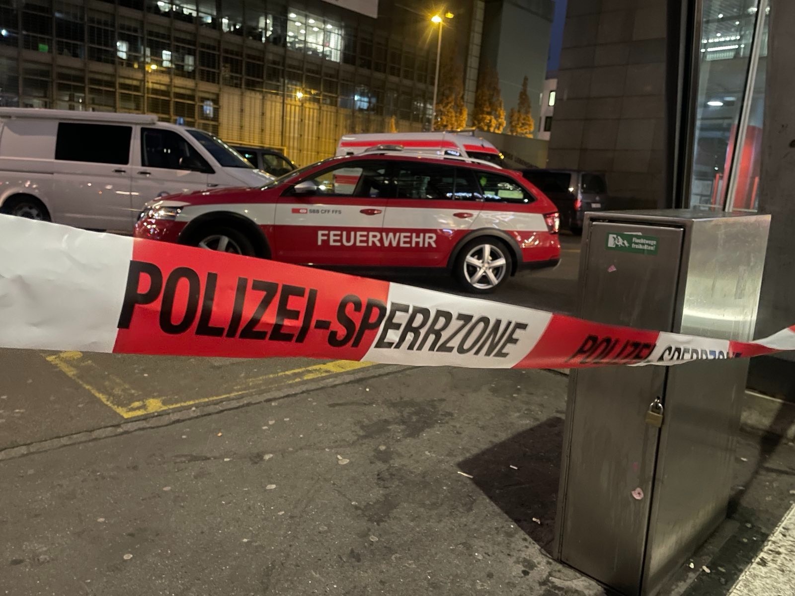 Absperrung_Polizei_Bahnhof_Luzern